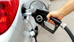 Đỏ nhầm diesel vào xe chạy xăng rất nguy hiểm