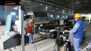 Quy trình đo khí thải xe xăng tập trung vào hai trạng thái vận hành của động cơ.